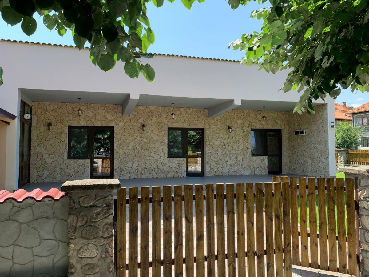 Casa Roka Apartment Ieşelniţa Bagian luar foto