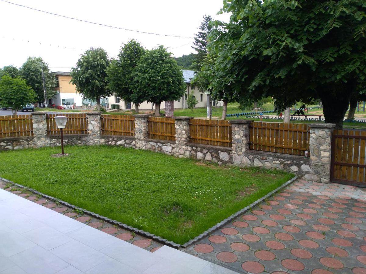 Casa Roka Apartment Ieşelniţa Bagian luar foto